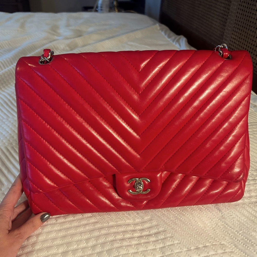 Chanel single flap jumbo